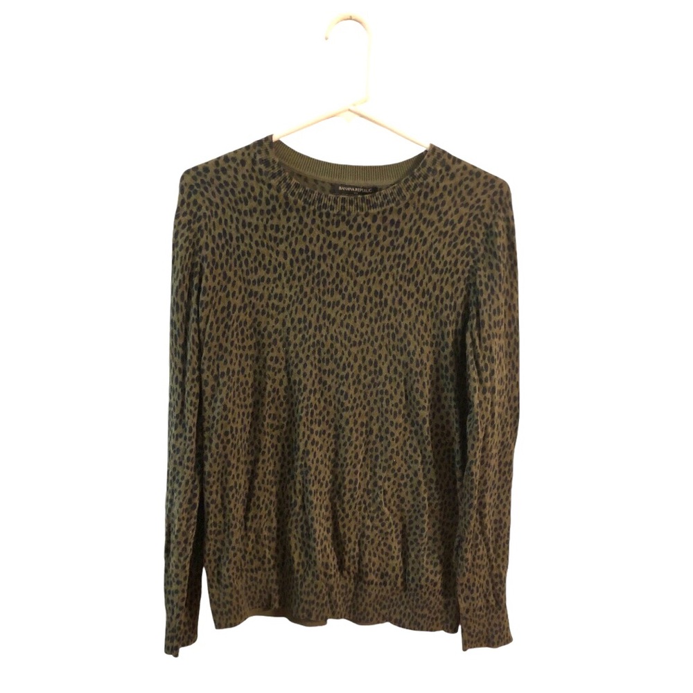Banana Republic Womanʻs Medium green animal print sweater